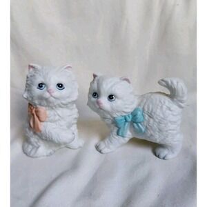 Vintage Homco Porcelain White Persian Cat Figurine Kitty Kitten Blue Eyes Grey